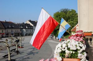 W majówkę wywieśmy biało-czerwone flagi!