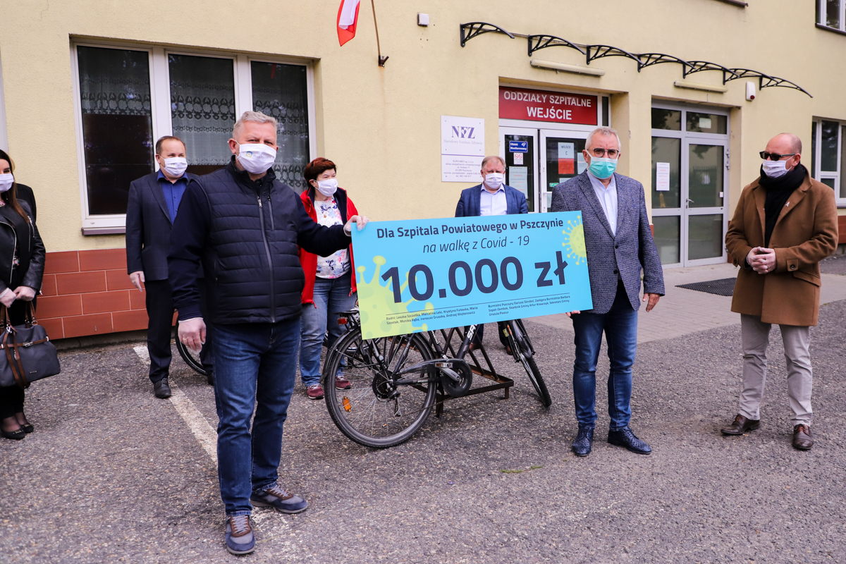 Radni i burmistrz przekazali 10 tys. na szpital w 