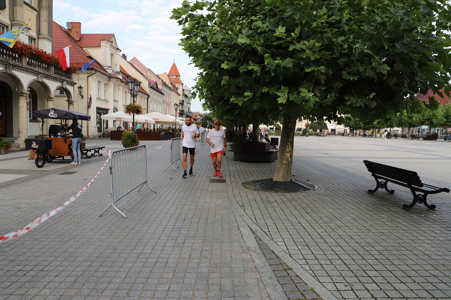 Przebiegli 378 km, czyli 1512 okrążeń