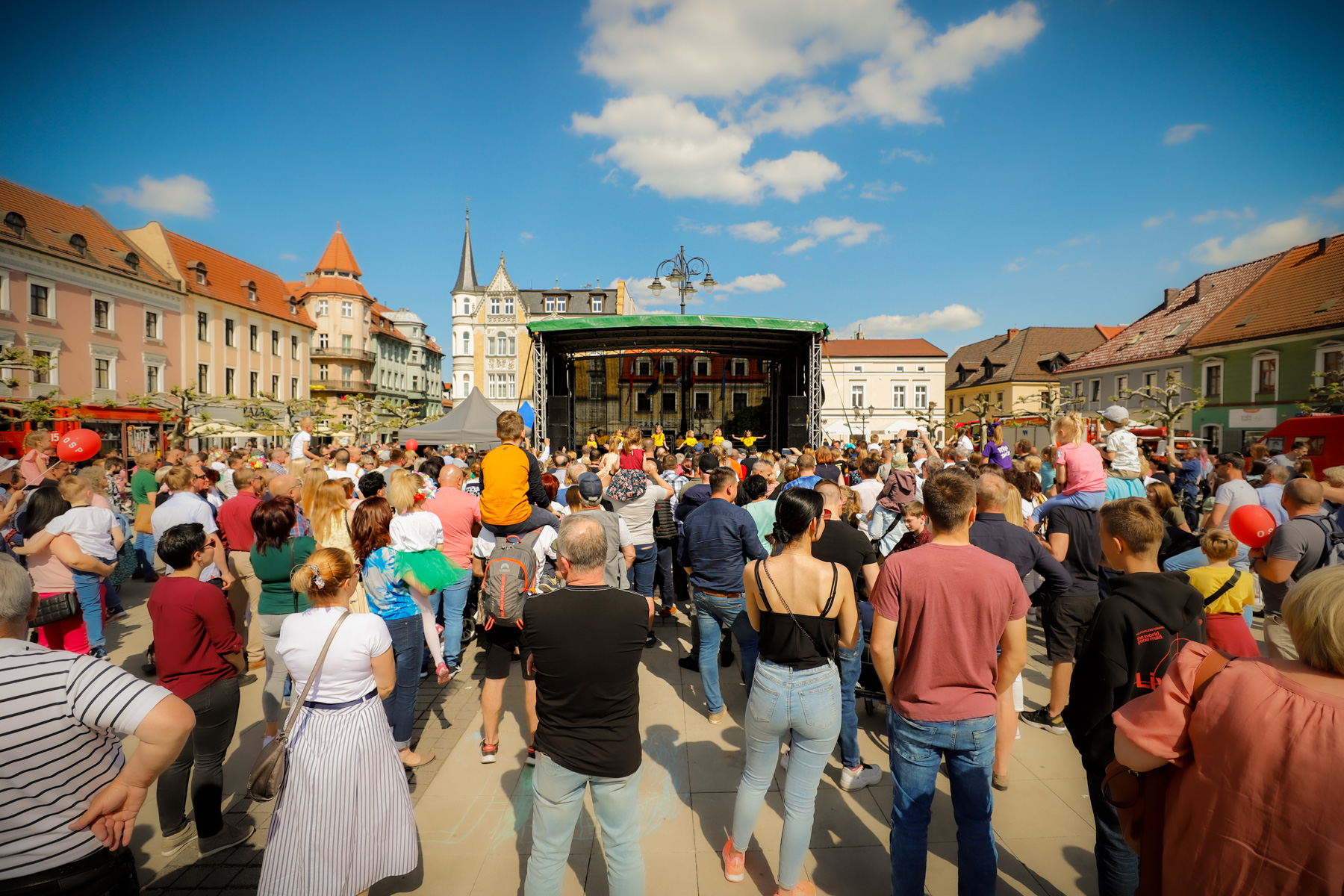 Pszczyński Dzień Tańca na rynku w Pszczynie - z