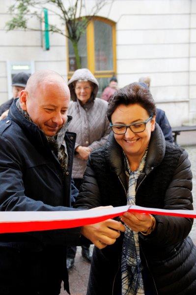 Biblioteka i sala taneczna otwarte