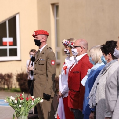 Dzień Flagi Rzeczypospolitej Polskiej w Zespole Szkolno-Przedszkolnym w Pszczynie - 29.04.2021