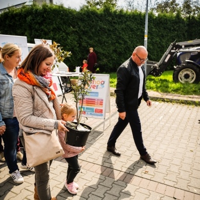 Inicjatywa wręczania mieszkańcom krzewów powiązana z akcją Gramy czysto! #smogover - 21.09.2021