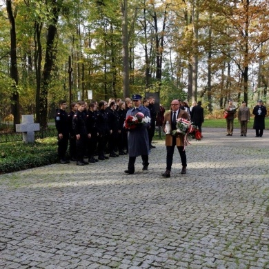 Uroczystości na cmentarzu wojennym