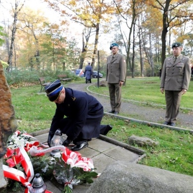 Uroczystości na cmentarzu wojennym