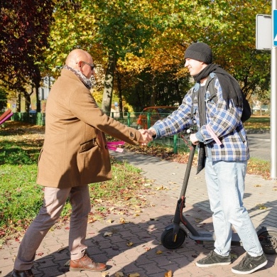 Akcja rozdawania odblasków w Pszczynie - 29.10.2021