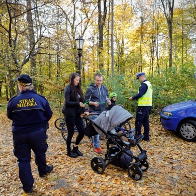 Akcja rozdawania odblasków w Pszczynie - 30.10.2021