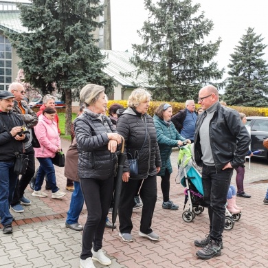 Akcja rozdawania krzewów w Pszczynie z okazji Dnia Ziemi - 25.04.2022