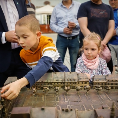 Miniaturowa makieta pszczyńskiej starówki na rynku - 14.05.2022