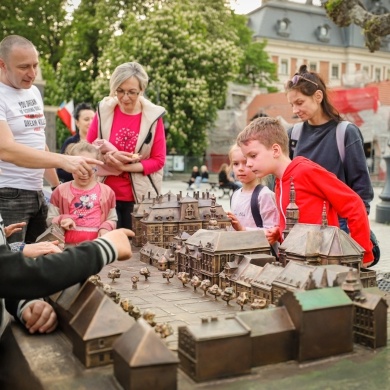 Miniaturowa makieta pszczyńskiej starówki na rynku - 14.05.2022