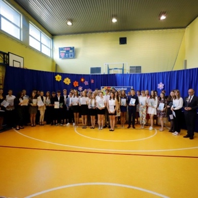 Nagrodzono najlepszych absolwentów gminnych szkół podstawowych