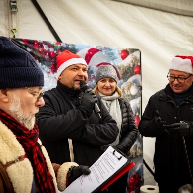 Tradycyjna zupa wigilijna na pszczyńskim rynku - 22.12.2024