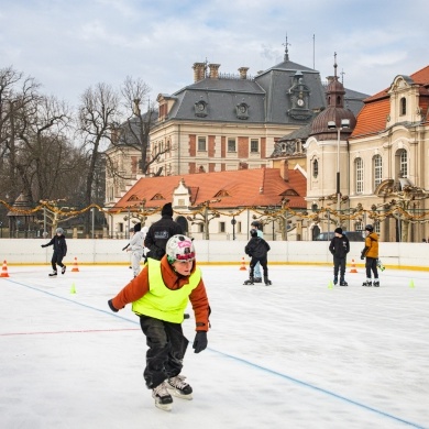 Zawody łyżwiarskie na lodowisku w Pszczynie - 12.02.2025